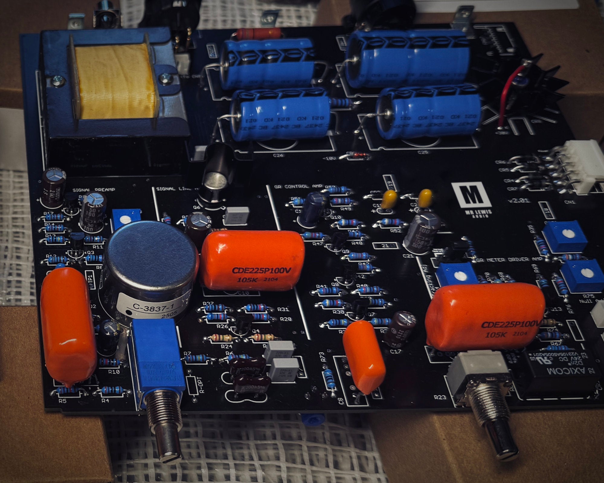 MLA-79 REV D/A Limiting Amplifier